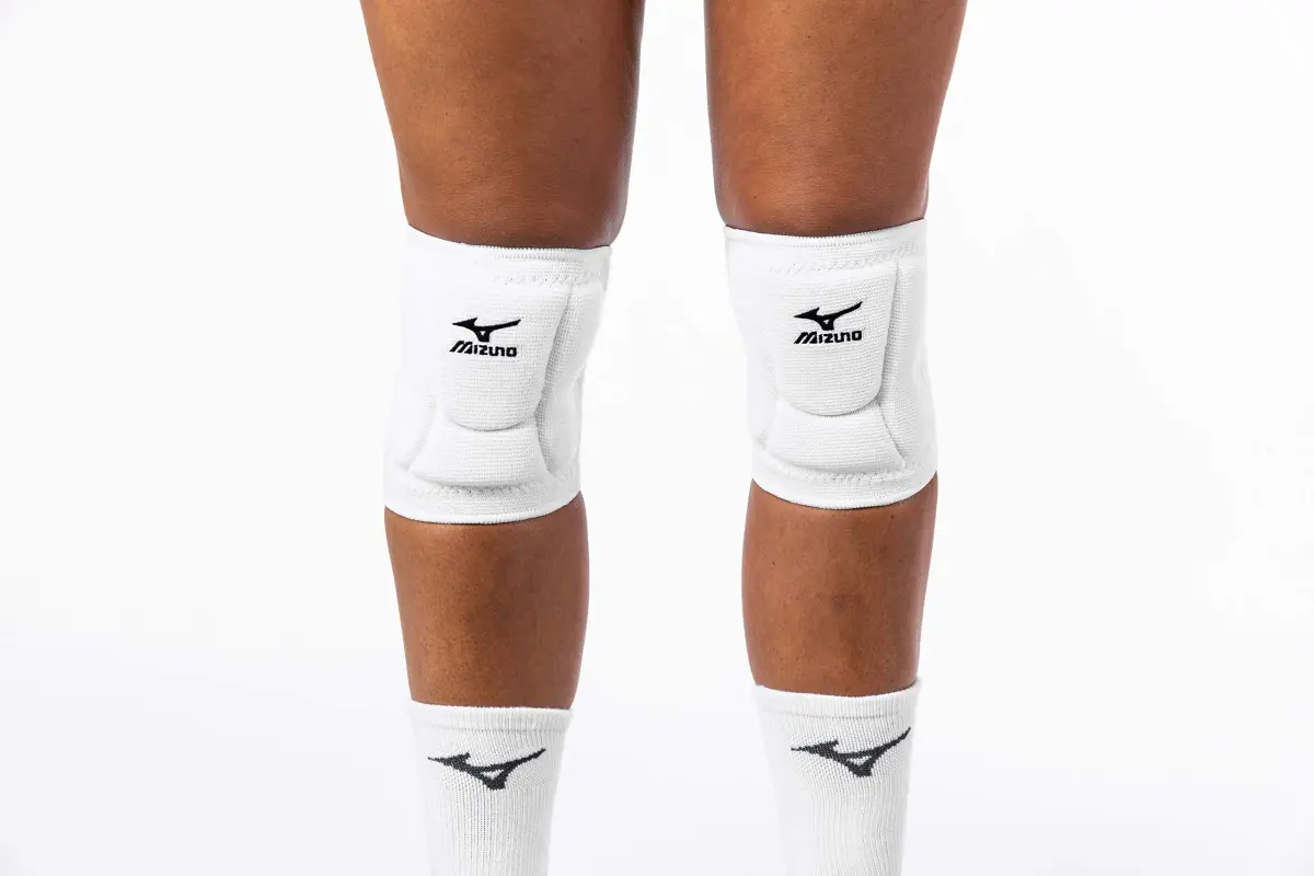 Mizuno LR6 Volleyball Kneepads White Medium | Patella, Lateral & Medial Protection - view 4