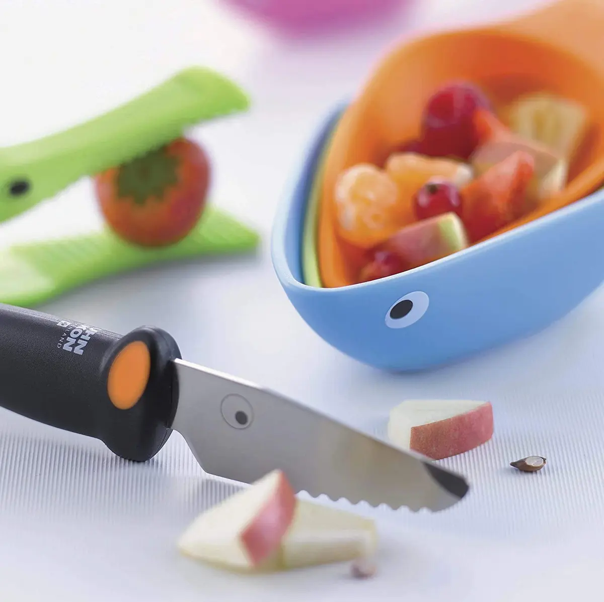 Kuhn Rikon Kinderkitchen Kids Chef Knife, Serrated, 6" | Child-Friendly Dog Design with Hand Guard - view 2