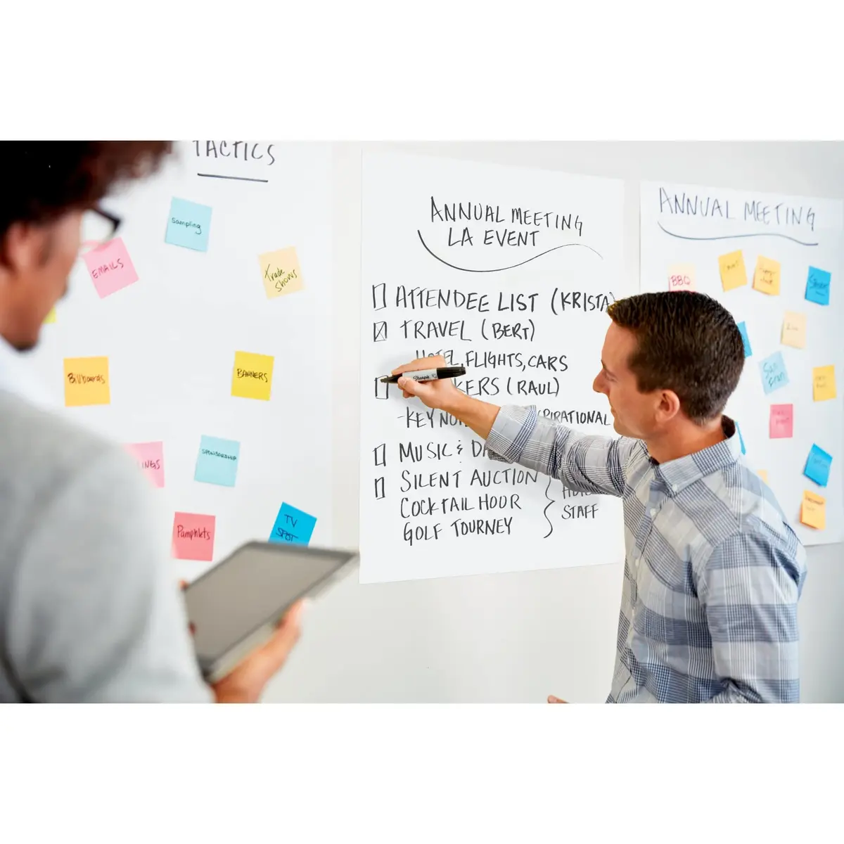 3M Post-it Super Sticky Wall Pad 20 in x 23 in | Repositionable, Marker-Resistant, Portable - view 4
