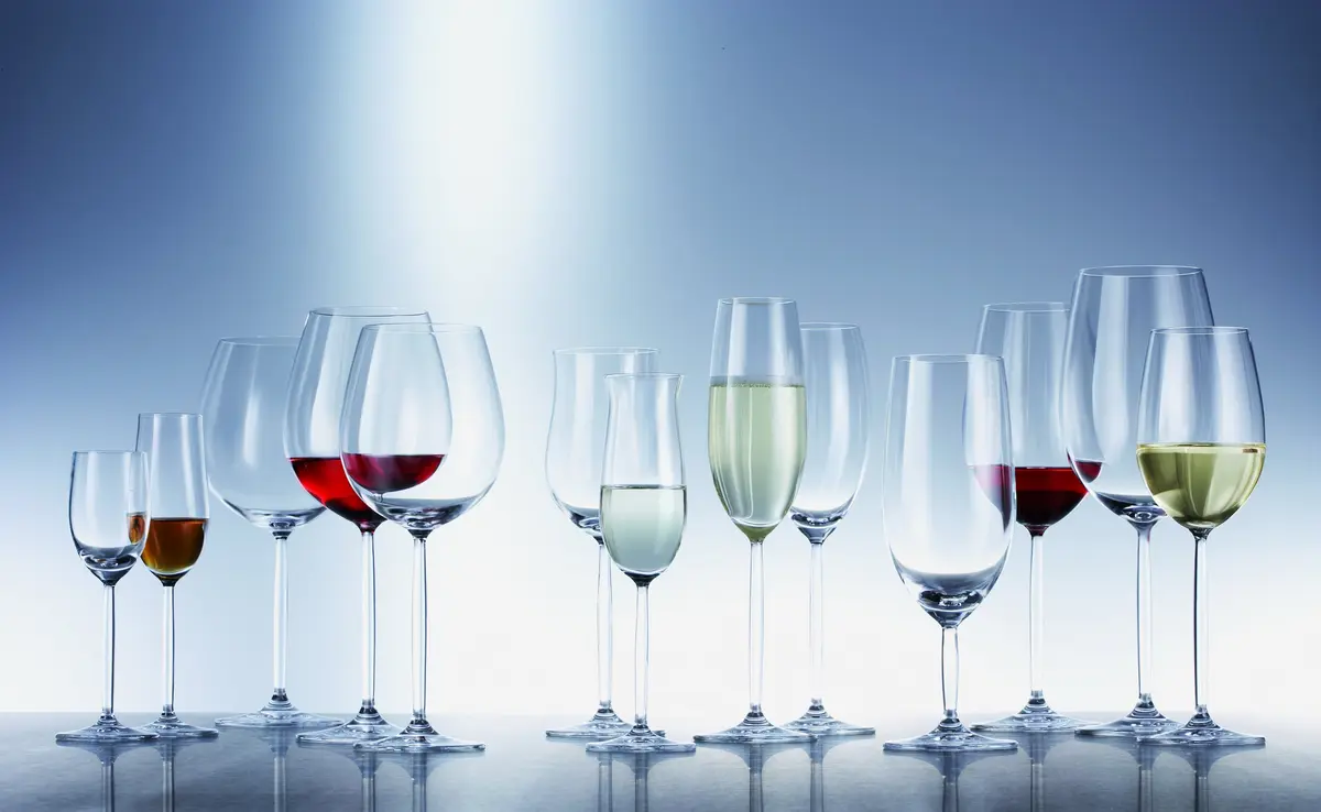 Schott Zwiesel Tritan Crystal Glass Diva Stemware Collection Claret Burgundy Red Wine Glass, 28.4-Ounce, Set of 6 | Elegant German Design - view 5