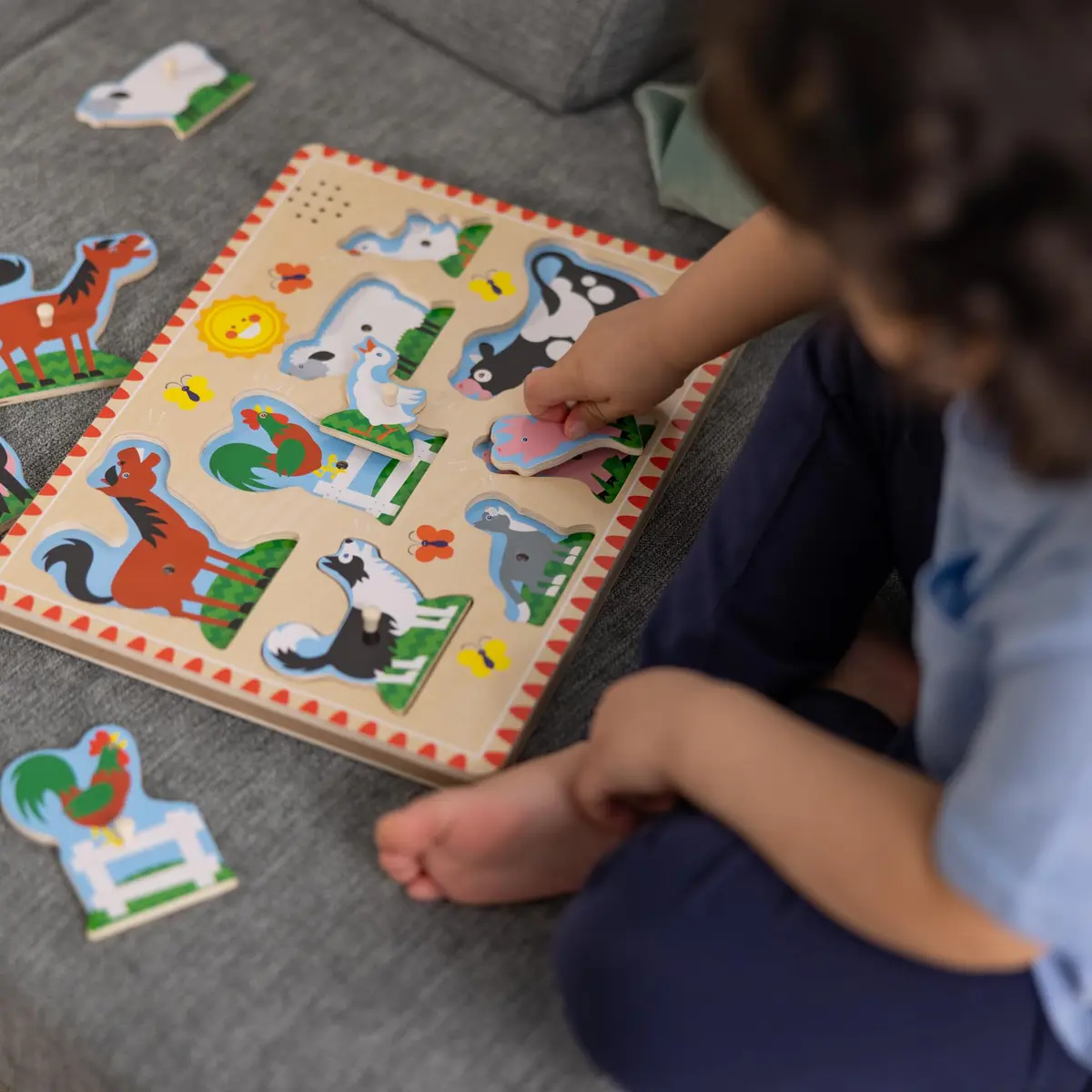 Melissa & Doug Farm Animals Sound Puzzle – 8-Piece Wooden Peg Puzzle with Light-Activated Sounds, Music Learning Toy for Toddlers and Preschoolers Ages 2+ - view 6