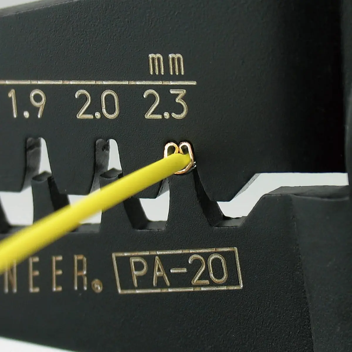 ENGINEER PA-20 Universal Connector Crimping Pliers 175mm (6.89in) | Crimps AWG 28-18 Wires for 100+ Terminals - view 2
