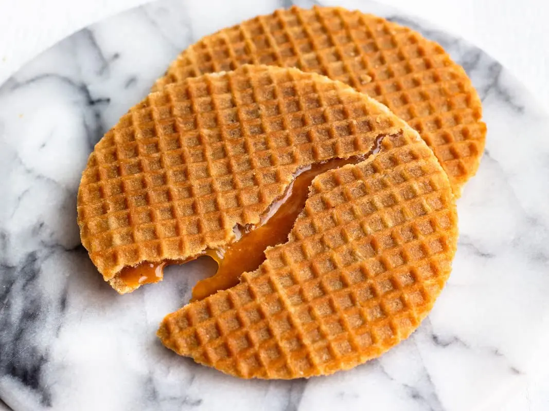 Daelmans Caramel Wafers 49.5 oz | Dutch Jumbo Cookies with Cream Butter & Caramel - view 5