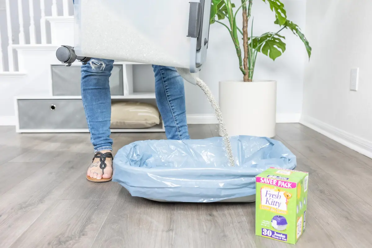 Fresh Kitty 30 Count Jumbo Litter Box Liners | Super Thick, Durable, Easy Clean, Scented with Ties (en_US) - view 5