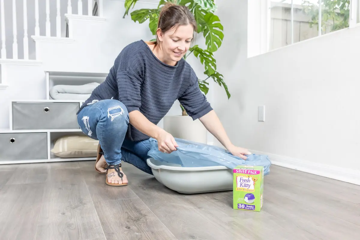 Fresh Kitty 30 Count Jumbo Litter Box Liners | Super Thick, Durable, Easy Clean, Scented with Ties (en_US) - view 4