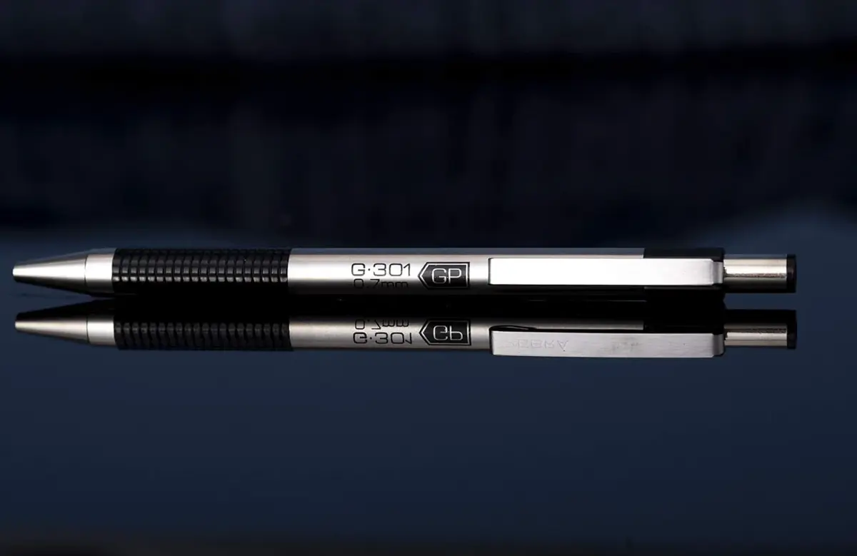 Zebra Pen STEEL G-301 Retractable Gel Pen, Black Ink, 0.7mm, 2-Pack | Smooth Ink Flow for Professionals - view 6