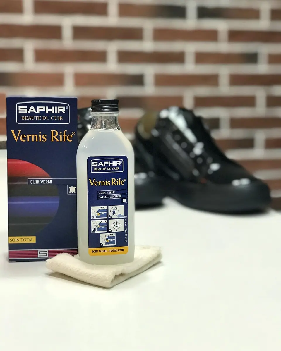 SAPHIR Vernis Rife Patent Leather Cleaner 100ml (3.3 Fl Oz) | Restores Shine & Protects Against Cracking - view 5