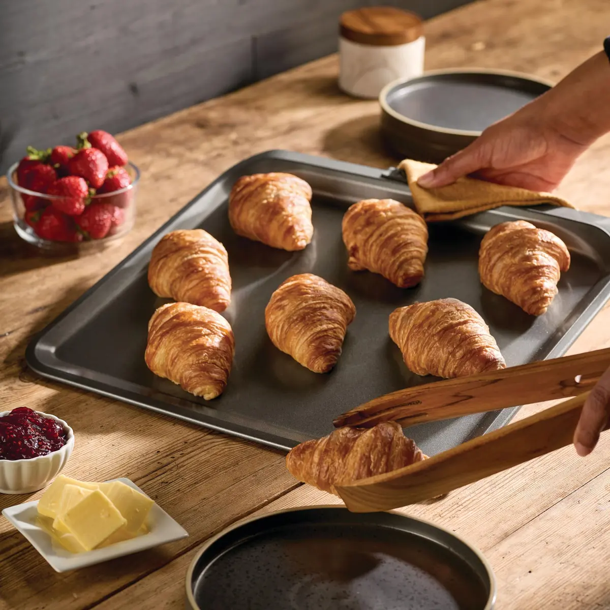 Anolon Advanced Nonstick Bakeware with Grips 14" x 16" | Heavy Gauge Steel, Oven Safe to 450°F - view 2