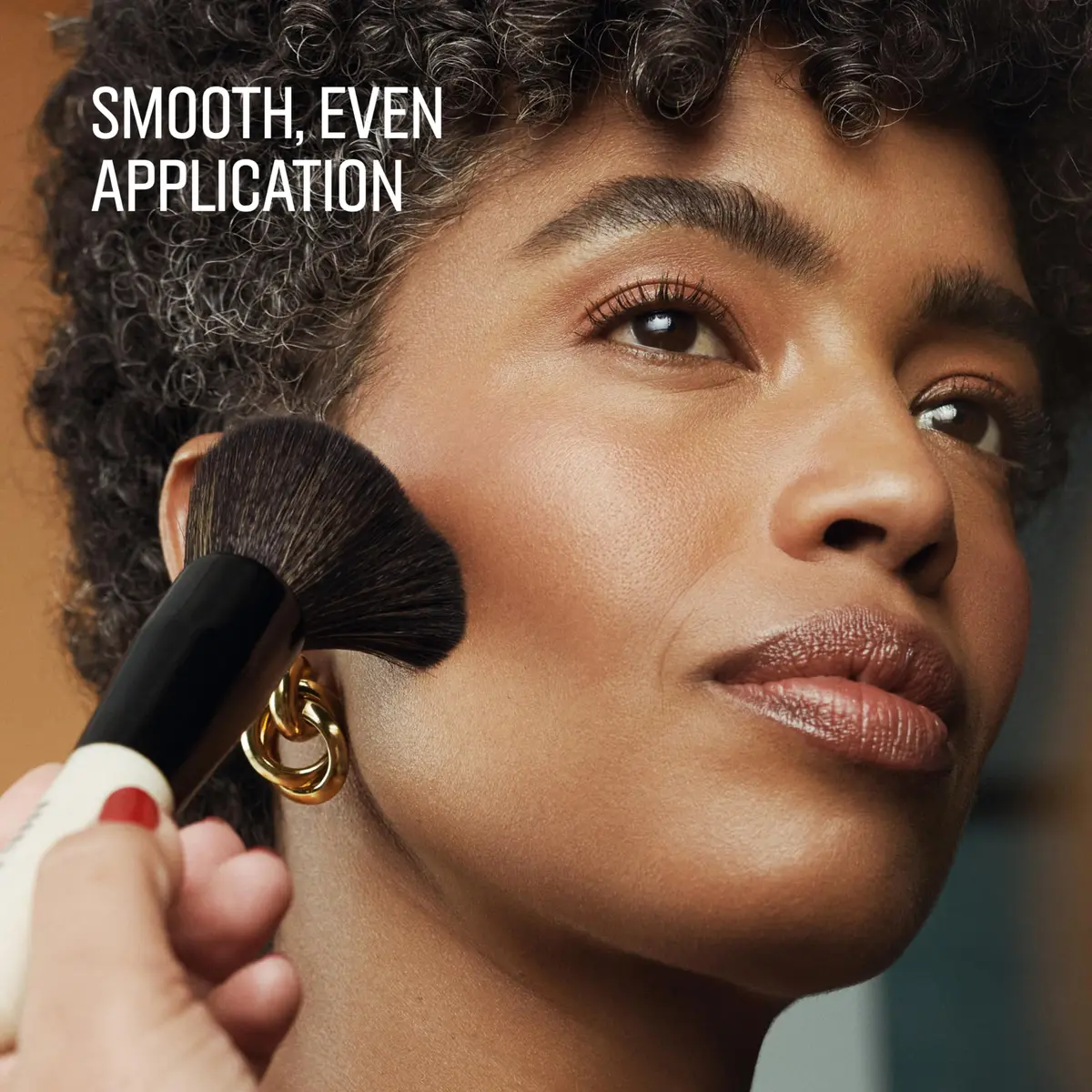Bobbi Brown Bronzer Brush | Soft Face Makeup Brush for Seamless Finish or Contour - view 2