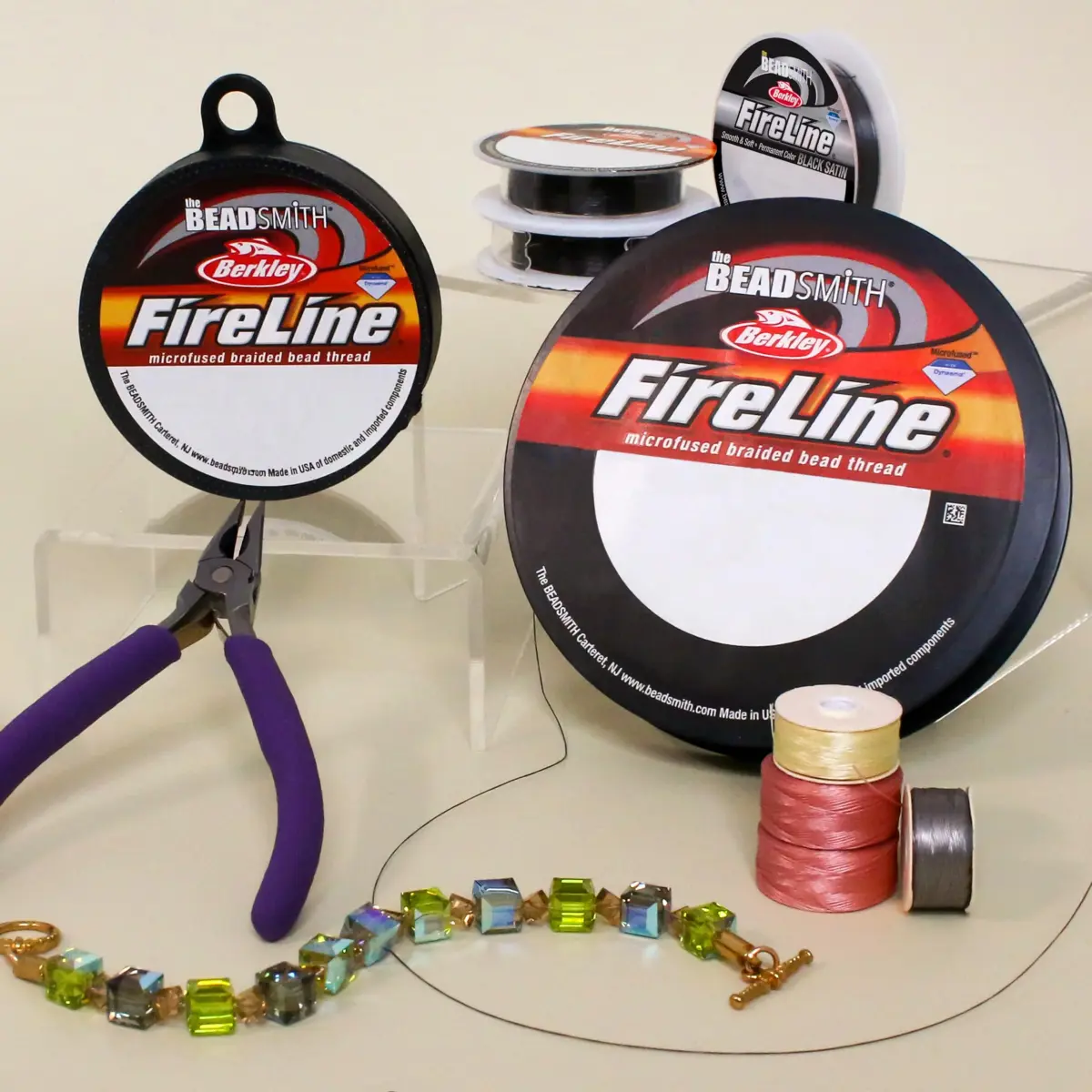 The Beadsmith Fireline Braided Thread 4lb Test 50 Yards 0.12mm Smoke Grey | Strongest Fiber Per Diameter - view 7