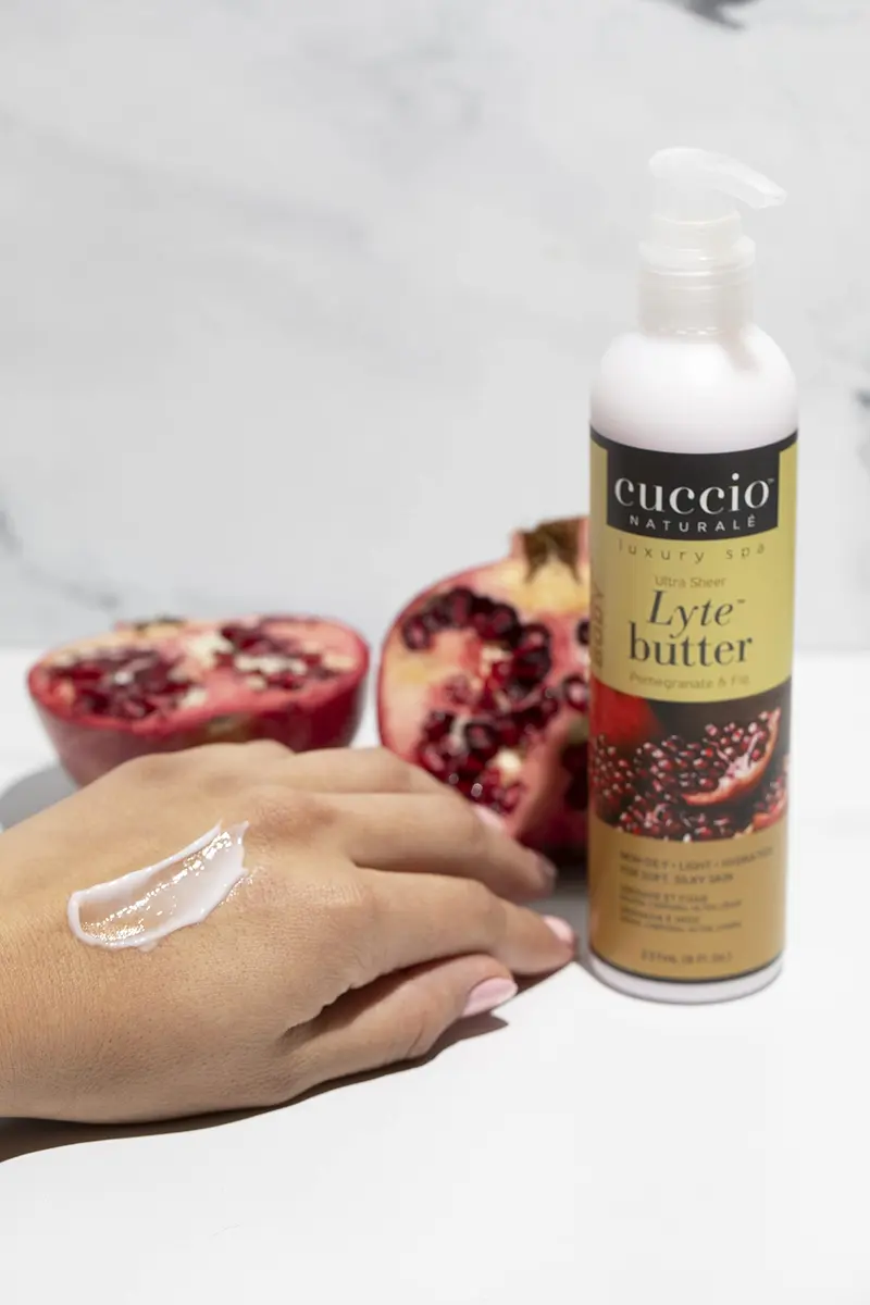 Cuccio Naturale Lyte Ultra-Sheer Body Butter Vanilla Bean & Sugar 237ml (8 Oz) | 24-Hour Hydration for Dry Skin - view 2