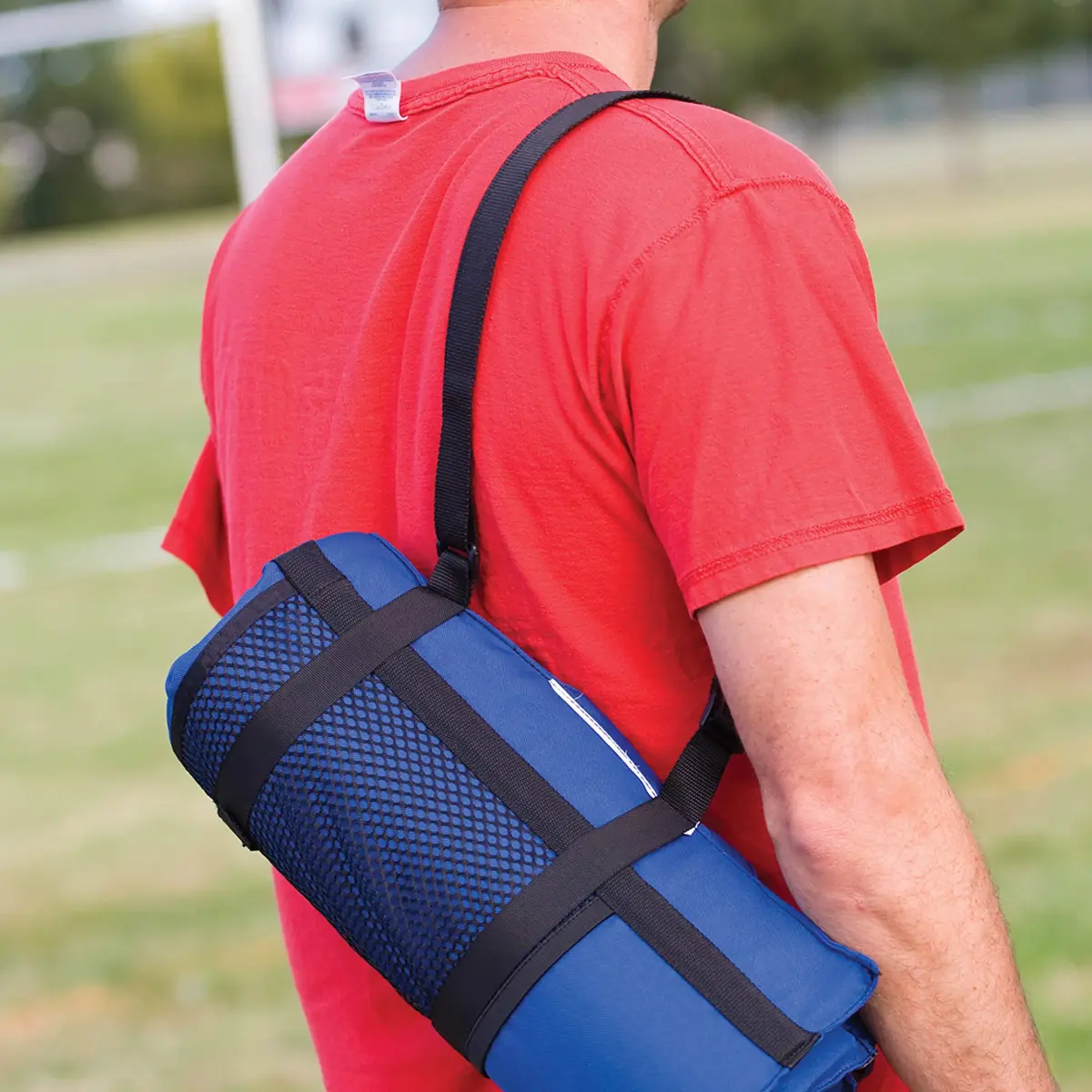 Coleman Portable Stadium Seat with Backrest | Lightweight Padded Bleacher Cushion 39.4 cm (15.5 in.) Wide - view 6