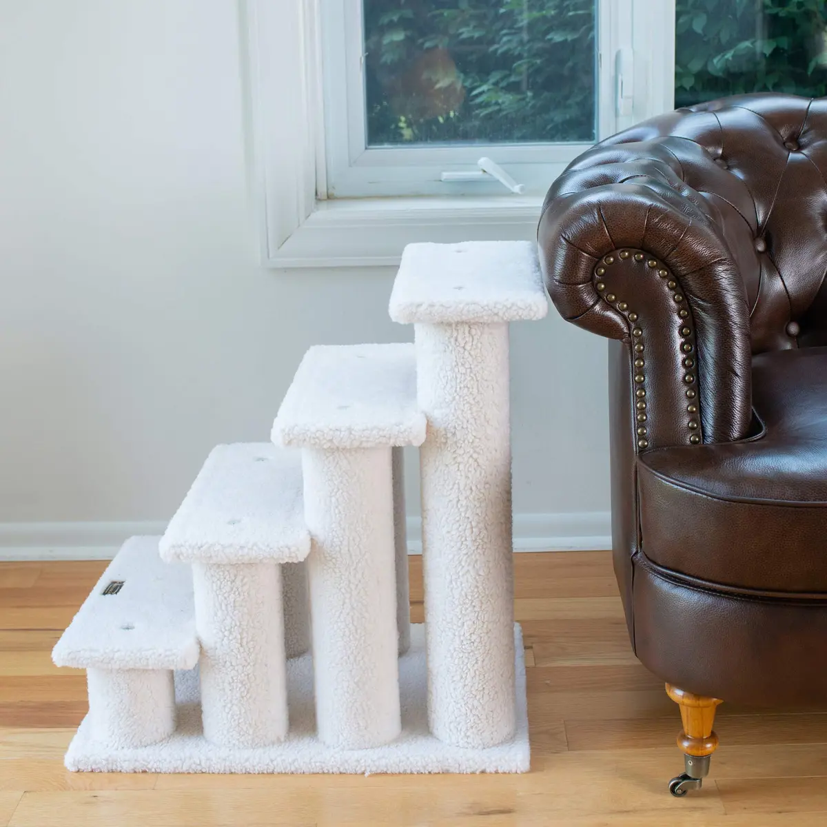 Armarkat Pet Steps, 4-steps, B4001, Ivory | Safe, Stylish Cat Ladder for Small Dogs - view 4
