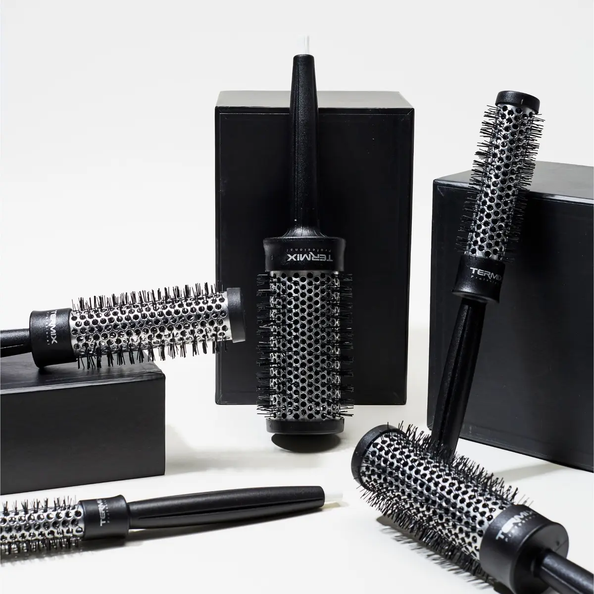 Termix Professional Thermic Brush 17mm | Aluminum Coated Barrel for Faster Styling - view 5