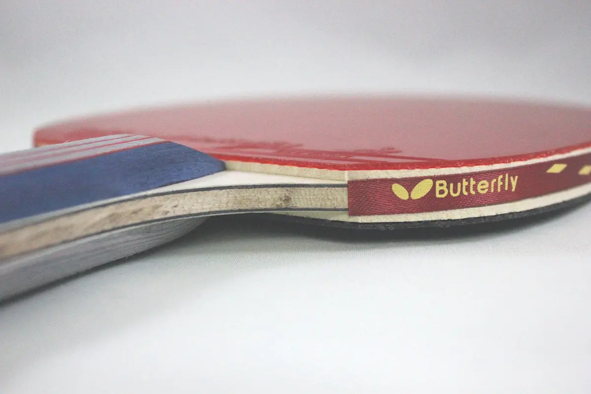 Butterfly B401 Shakehand Table Tennis Racket Set with Case | 5-Ply Wood Blade, Yuki Rubber, Flared Handle - view 7
