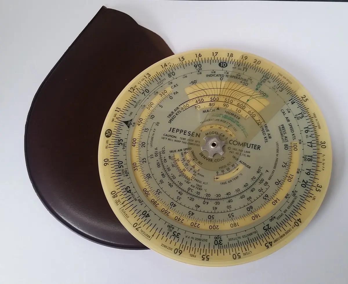 Jeppesen CR-3 Circular Computer 6" Diameter | Touchscreen GPS Navigation System - main product image