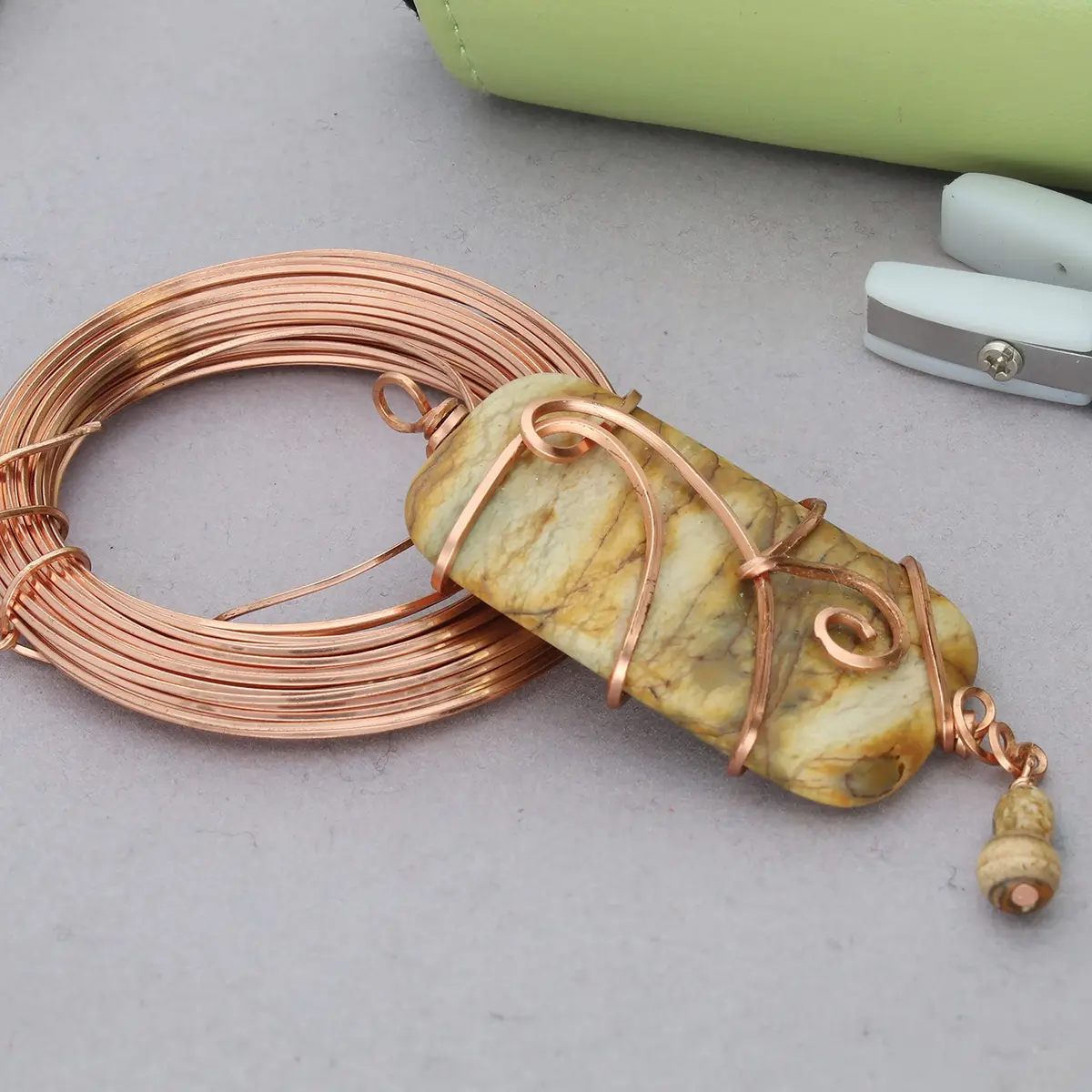 The Beadsmith Square Craft Wire - Soft Temper Beading Wire, Copper Color, 21 Gauge, 6.4 meters (7 Yards) | Malleable & Durable for Jewelry Making - view 6