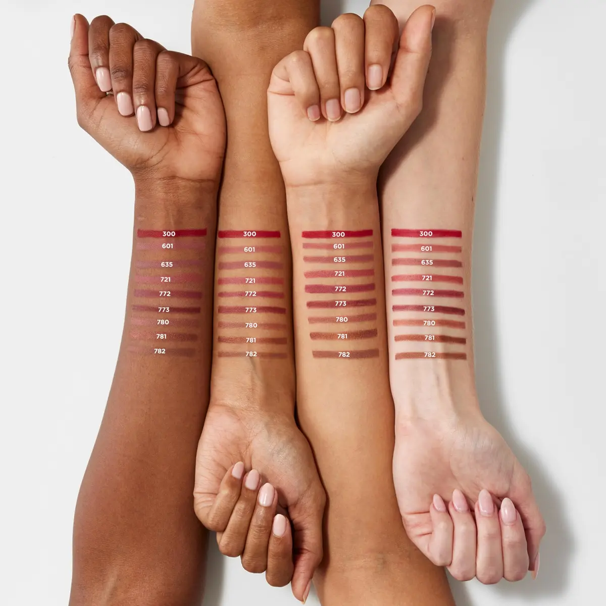 L'Oreal Paris Colour Riche Lip Liner Pencil, Creamy Lip Contour with Omega 3 & Vitamin E, Toffee To Be (Deep Brown) | Supports Bold Lips - view 4