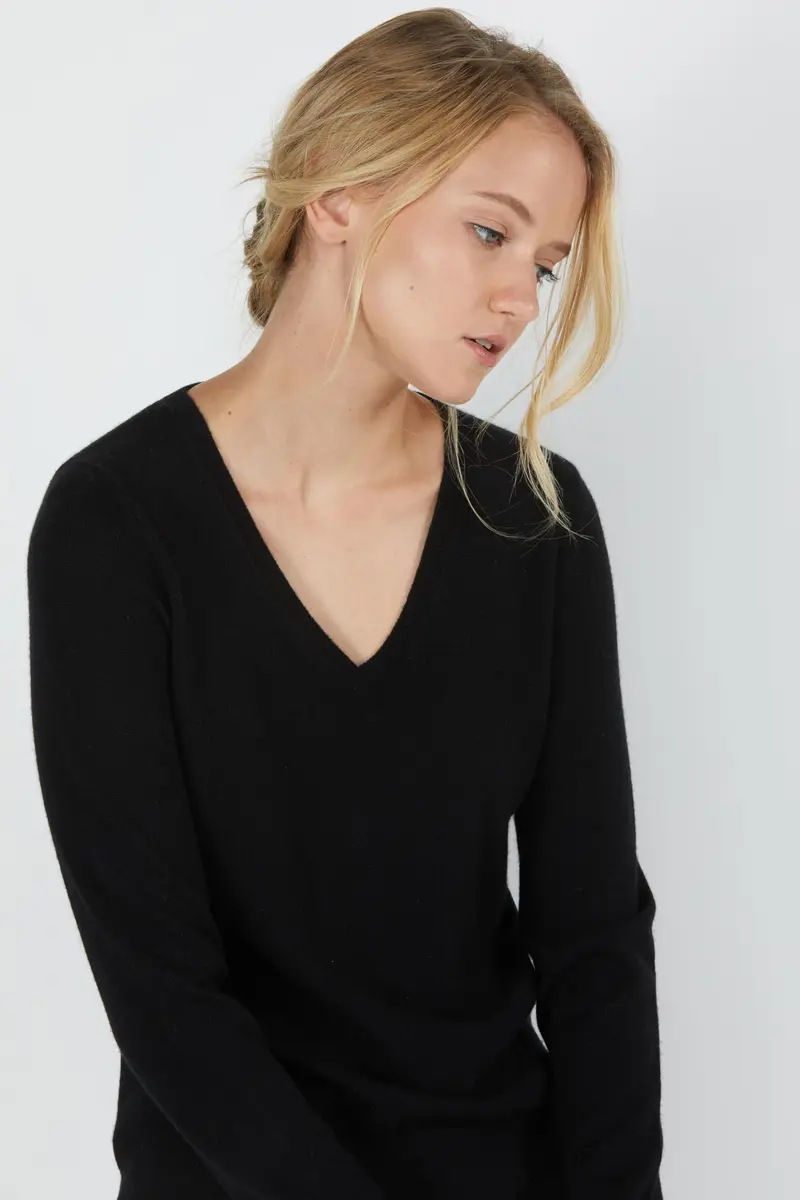 JENNIE LIU 100% Cashmere V Neck Sweater for Women, Black | Lightweight, Soft & Classic Fit - view 6