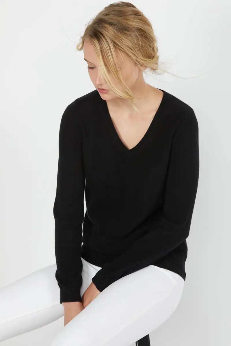 JENNIE LIU 100% Cashmere V Neck Sweater for Women, Black | Lightweight, Soft & Classic Fit - view 8