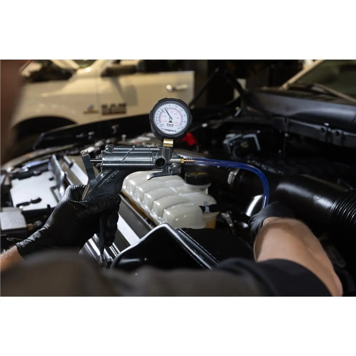 Mityvac MV8510 Silverline Elite Automotive Brake/Clutch Hand Pump | Dual Pressure/Vacuum, Zinc-Aluminum Die Cast, 2" Gauge - view 8