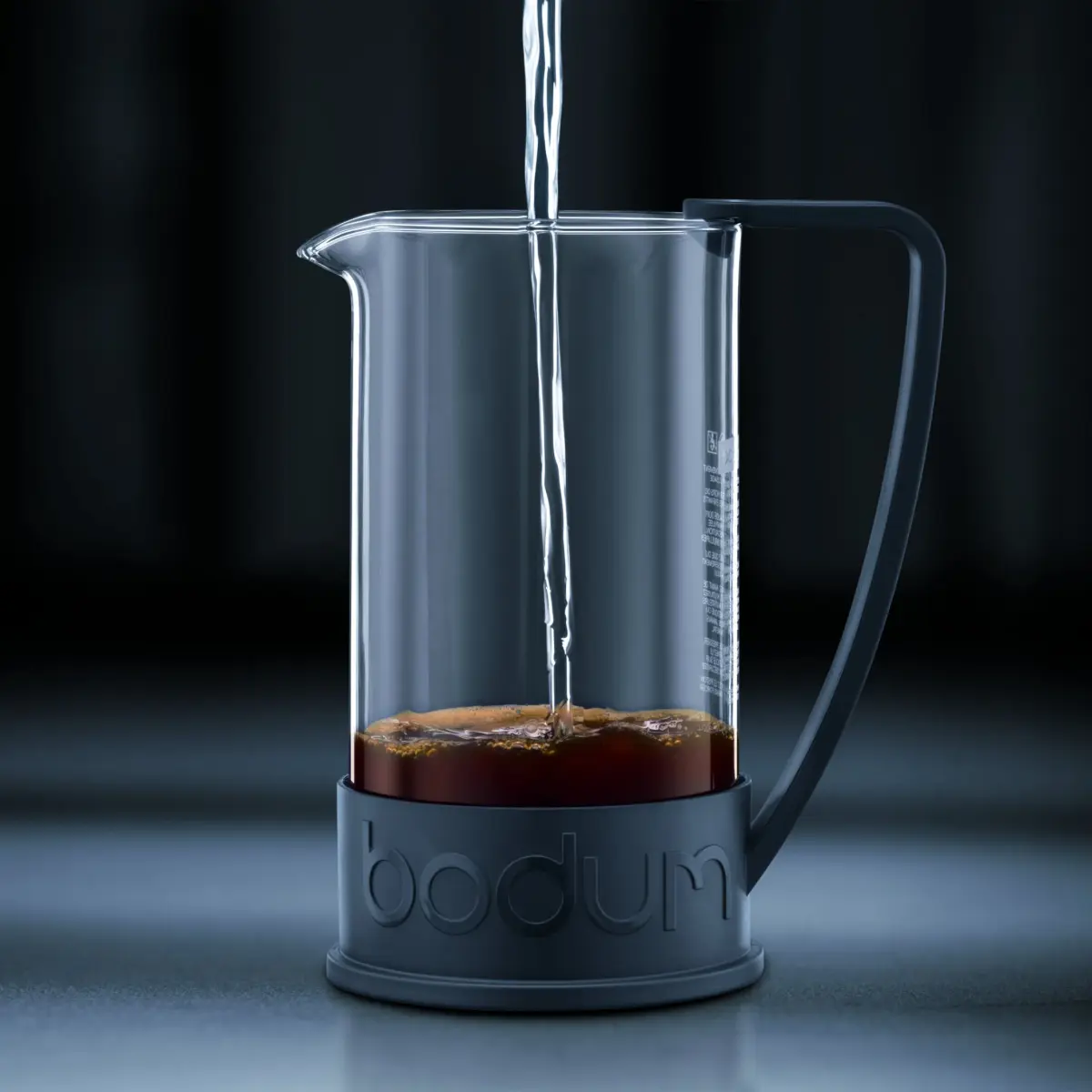 Bodum Brazil French Press Coffee Maker 1L (34oz) Red | High-Heat Borosilicate Glass Carafe - view 3