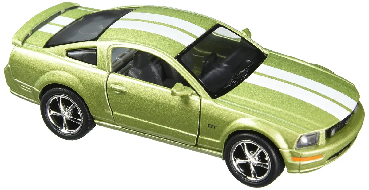 KiNSMART 2006 Ford Mustang GT 1:38 Scale Die Cast Metal Model Car (Green Race) | Classic American Muscle - main product image