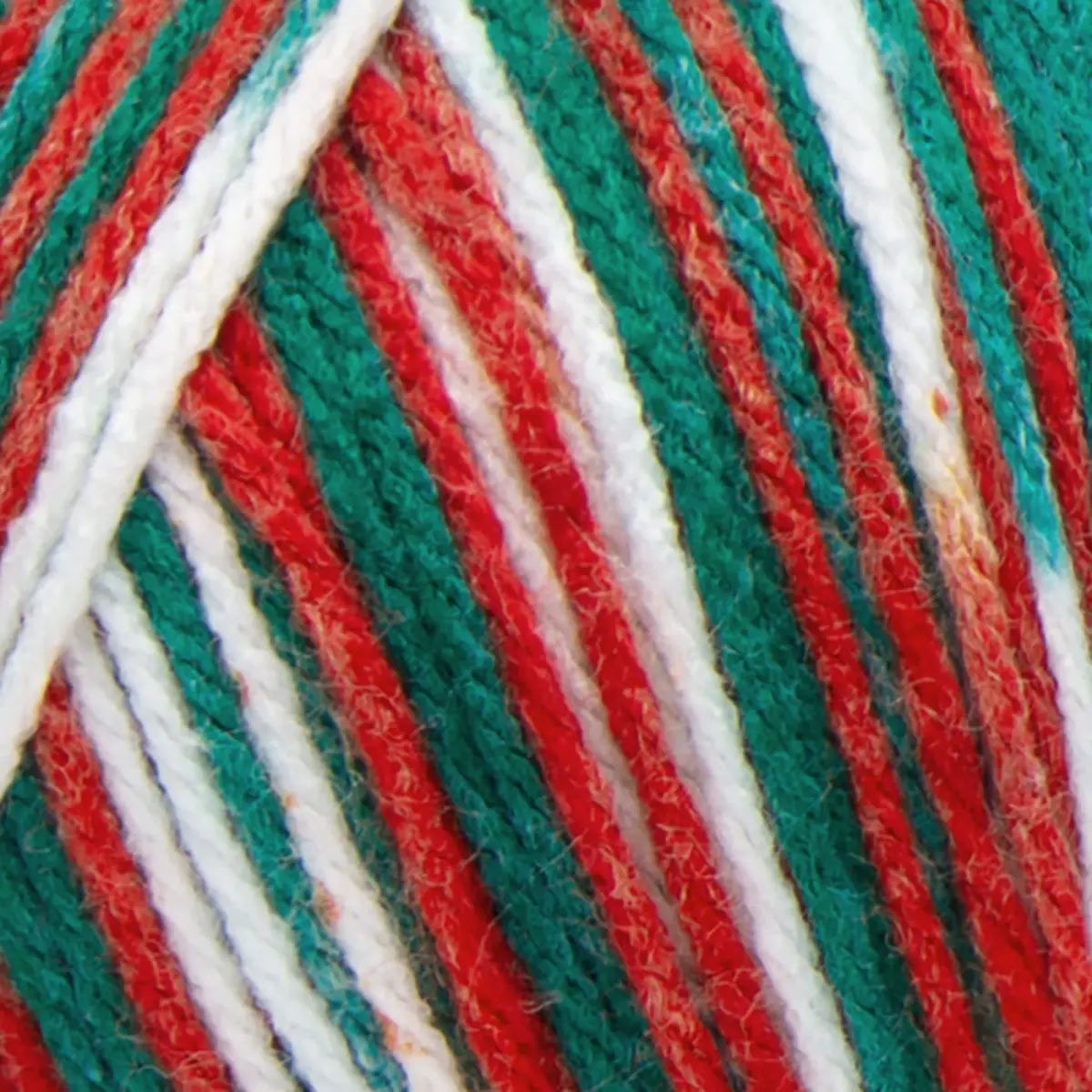 Red Heart Super Saver Yarn Mistletoe Print 215m (236yd) | USA Import for Indian Crafters - view 2