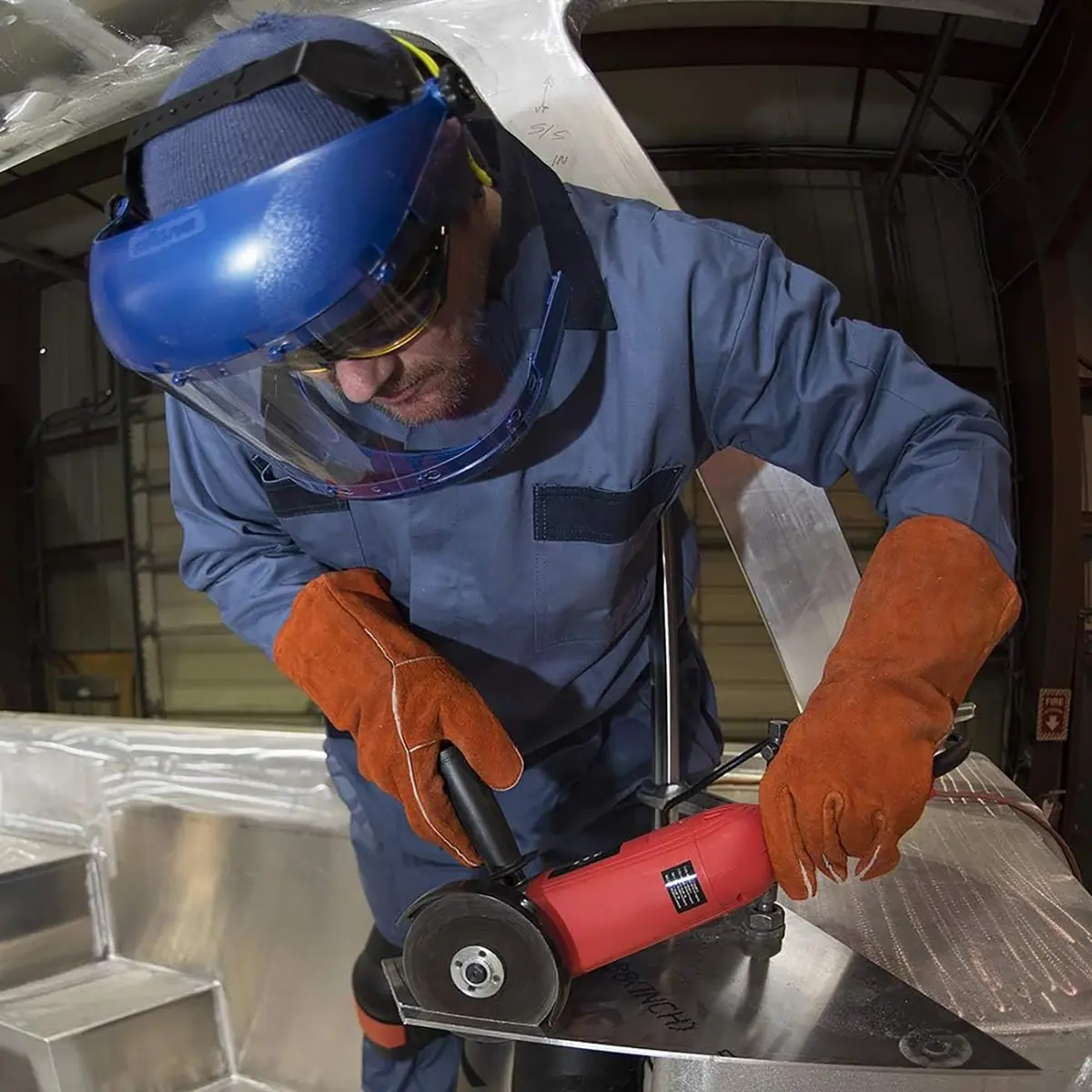 Sellstrom 380 Series Face Shield Lightweight High Impact Polycarbonate Clear Tint with Adjustable Ratchet Headgear for Grinding Cutting CSA Z94.3 - view 6