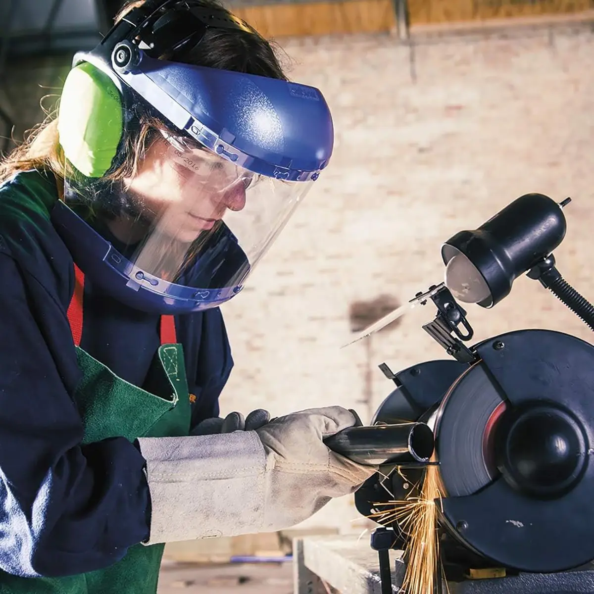 Sellstrom 380 Series Face Shield Lightweight High Impact Polycarbonate Clear Tint with Adjustable Ratchet Headgear for Grinding Cutting CSA Z94.3 - view 7
