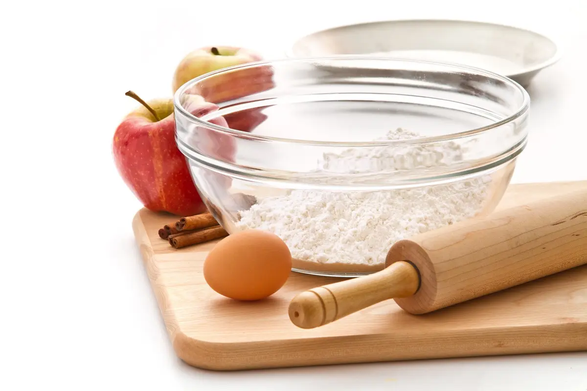 Progressive Flour Keeper – Airtight Storage Container for Flour, Sugar & Dry Goods, 3.8 qt | BPA-Free, Easy Pour - view 3