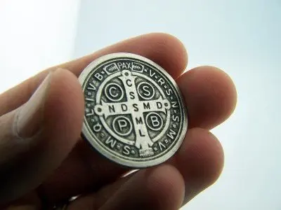 WJH Silver Tone Saint Benedict of Nursia Pocket Prayer Token Medal, 1 1/8 Inch | Religious Reminder - view 6