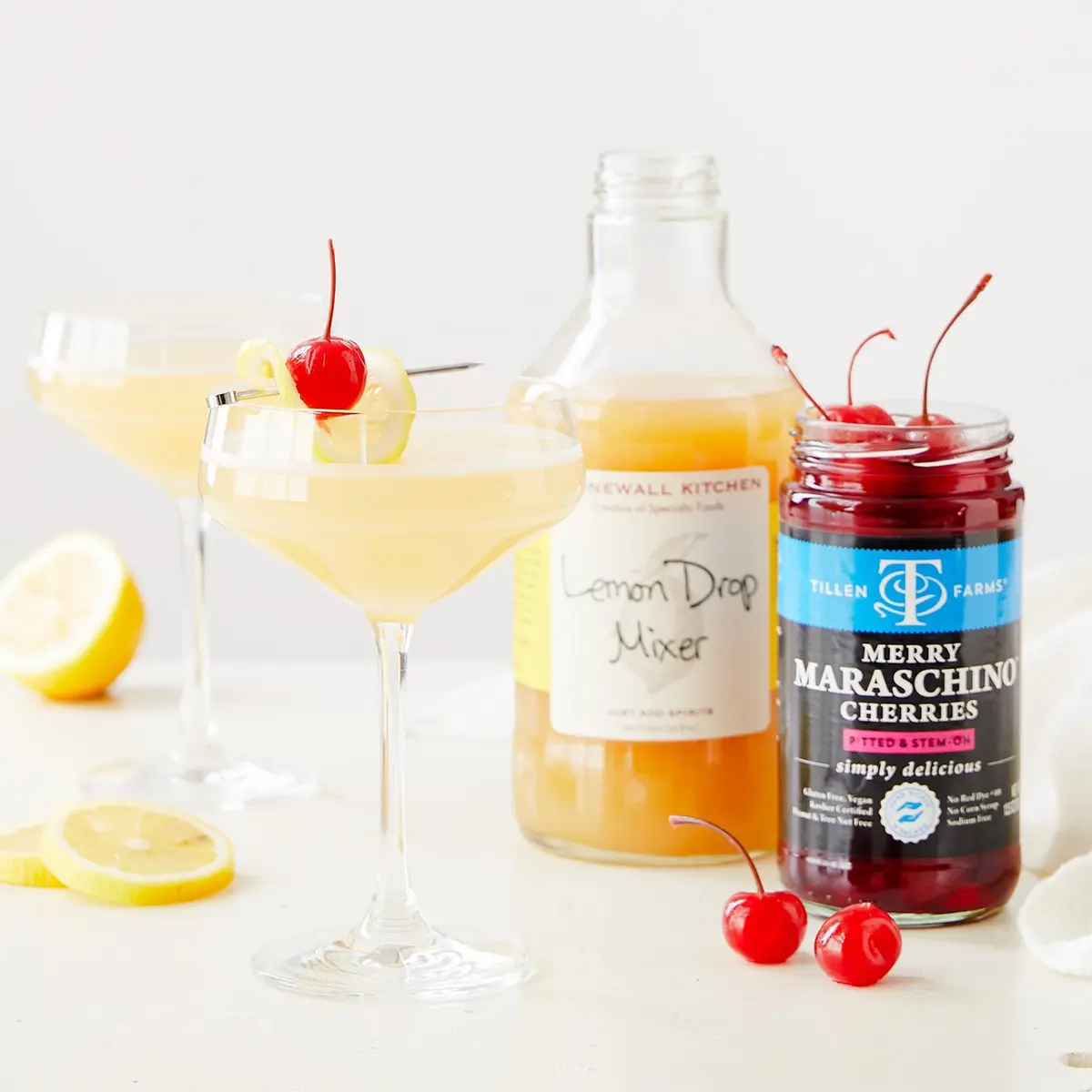Tillen Farms Merry Maraschino Cherries 13.5 oz | Natural, Dyes-Free, Pitted with Stems - view 4