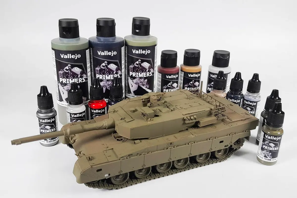Vallejo White Acrylic Surface Primer 18 ml (0.6 fl oz) | Matte Finish for Airbrushing & Models - view 3