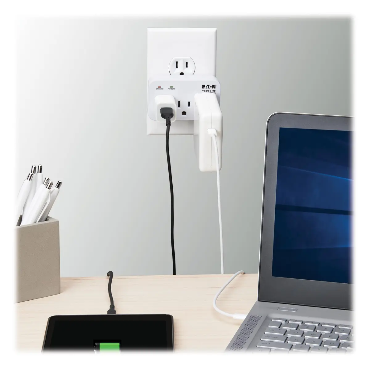 TRIPP LITE Surge Protector 3 Outlets | 660 Joules, Compact, UL Certified, Lifetime Warranty - view 3