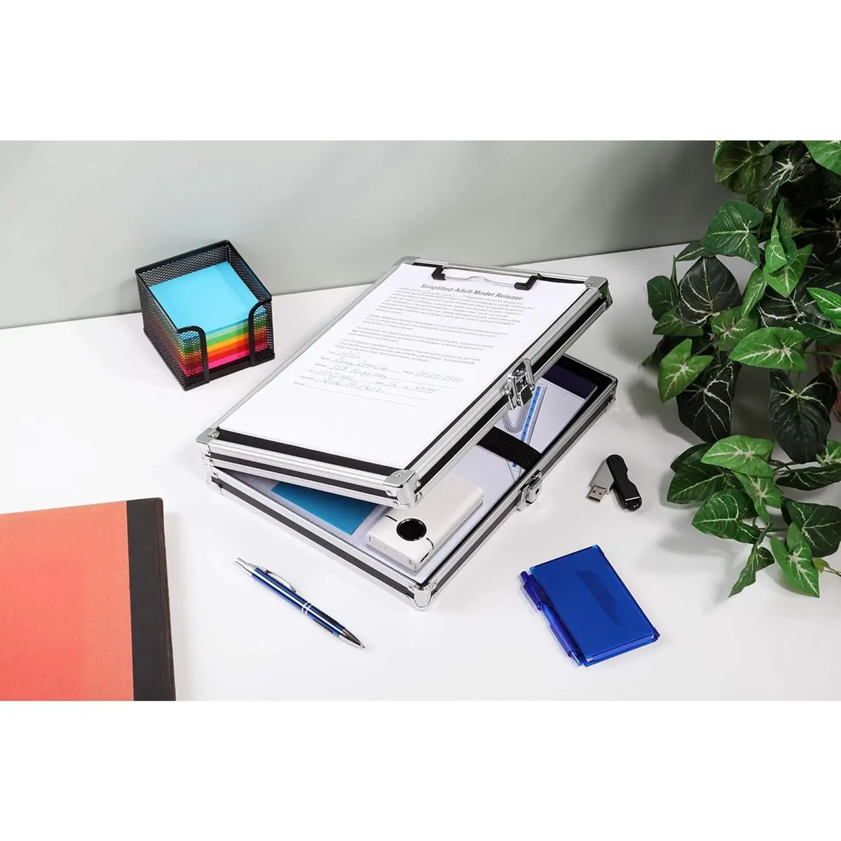 Vaultz Locking Storage Clipboard with Key Lock, Black | Secure 8.5x11 Document Holder - view 2