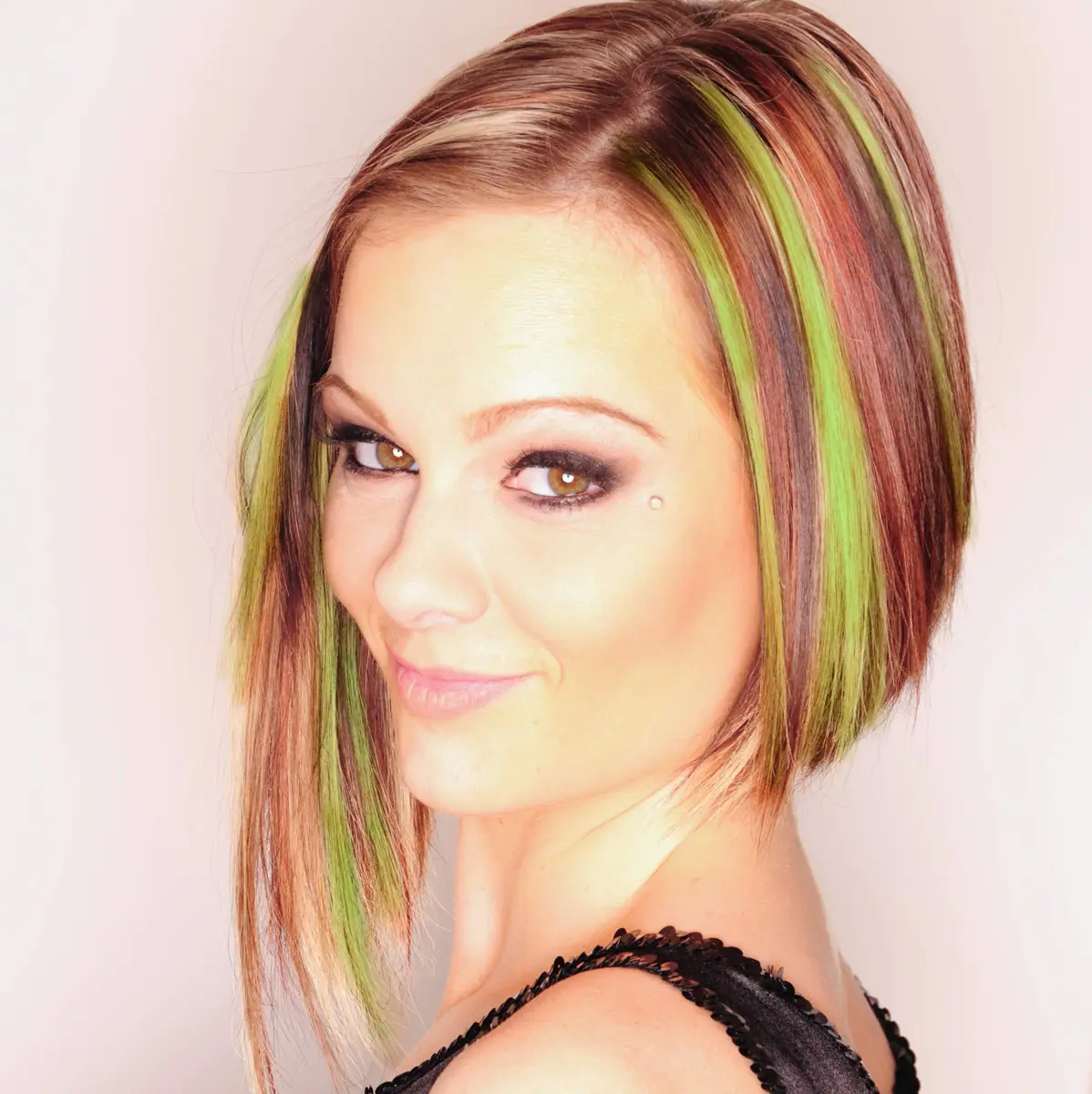 Color Me Root Touch Up Temporary Hair Mascara, Lime Green 0.25 Fl Oz (7.4ml) | Washes Out With Shampoo - main product image