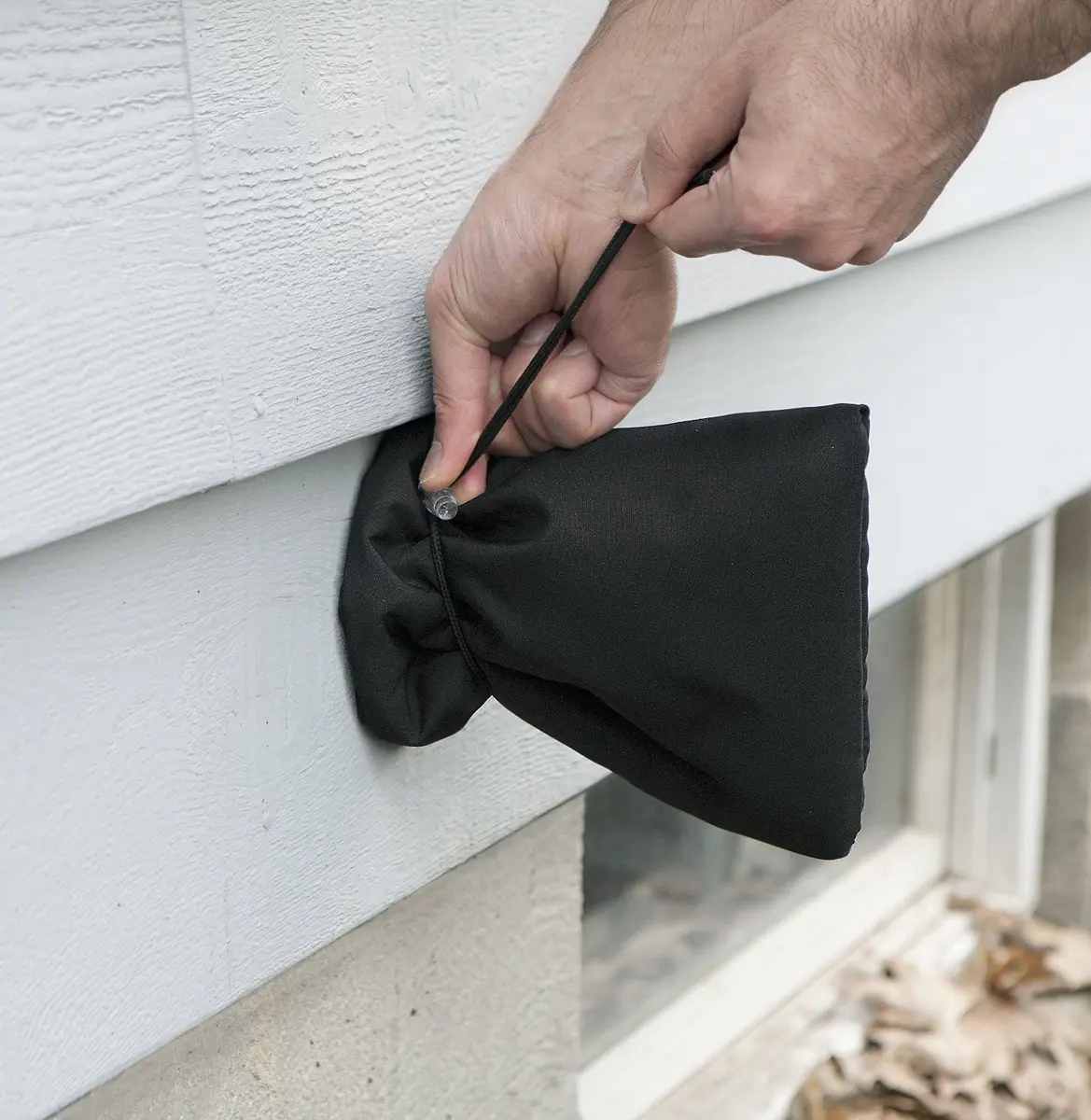 Duck Insulated Soft Flexible Faucet Cover 7.5 in x 8.75 in | Weather-Resistant Winter Pipe Protector - view 4