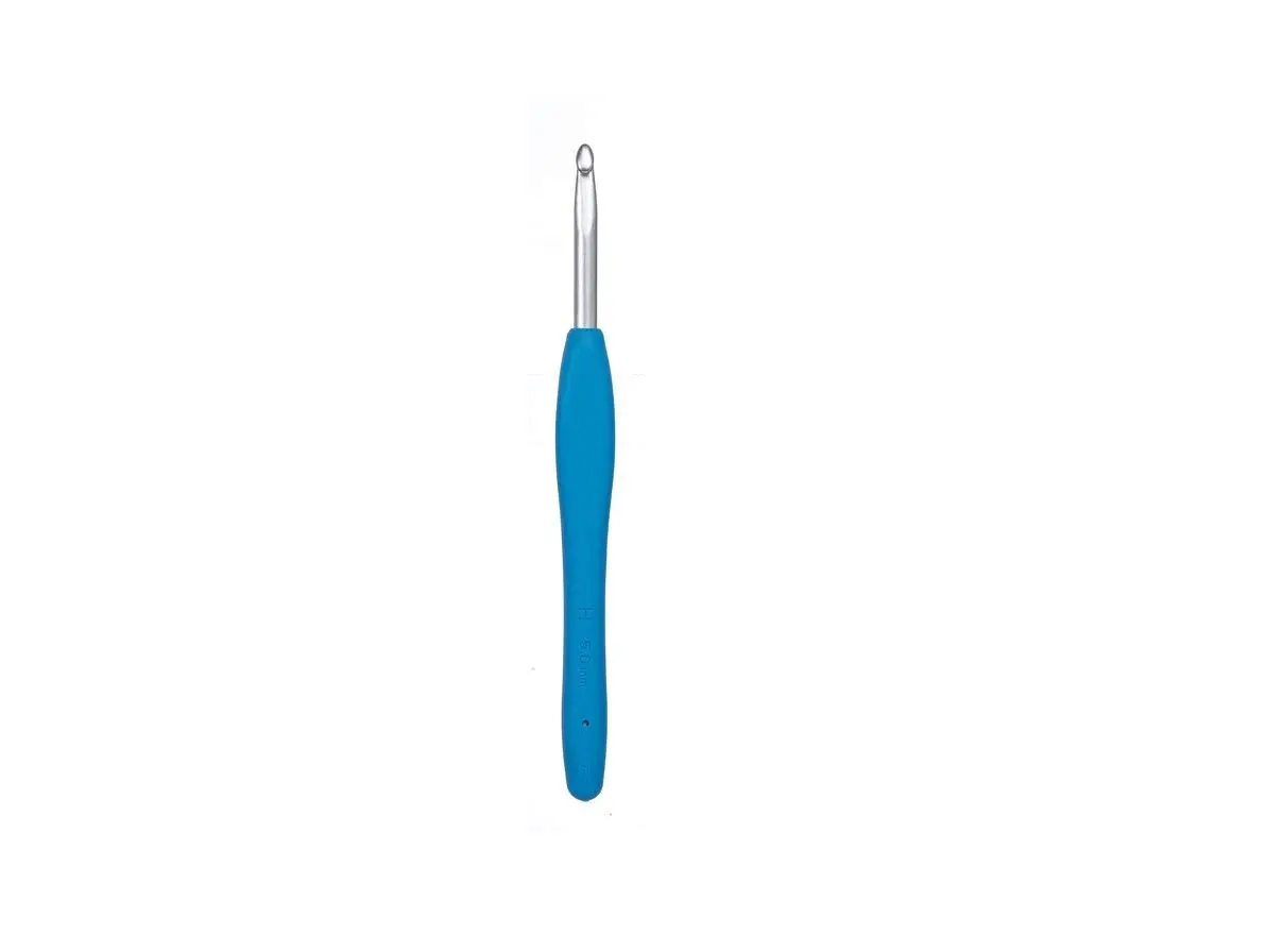 Clover Amour Crochet Hook Size H 5.0mm Deep Blue | Ergonomic Handle for Comfortable Crocheting - view 2