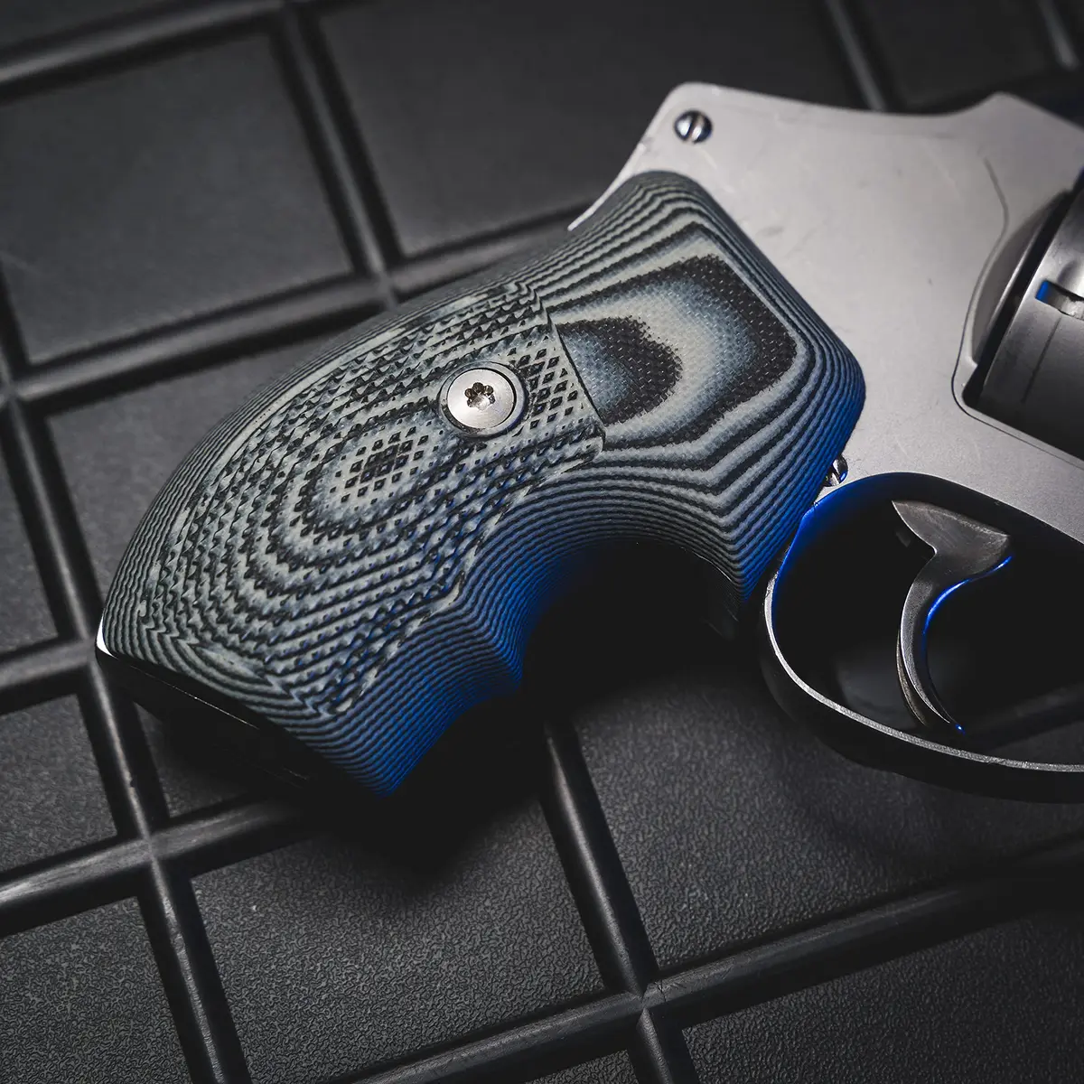 VZ Grips Smith & Wesson J-Frame Tactical Diamond Gun Grip | Superior Control & Comfort, Made in USA - view 6
