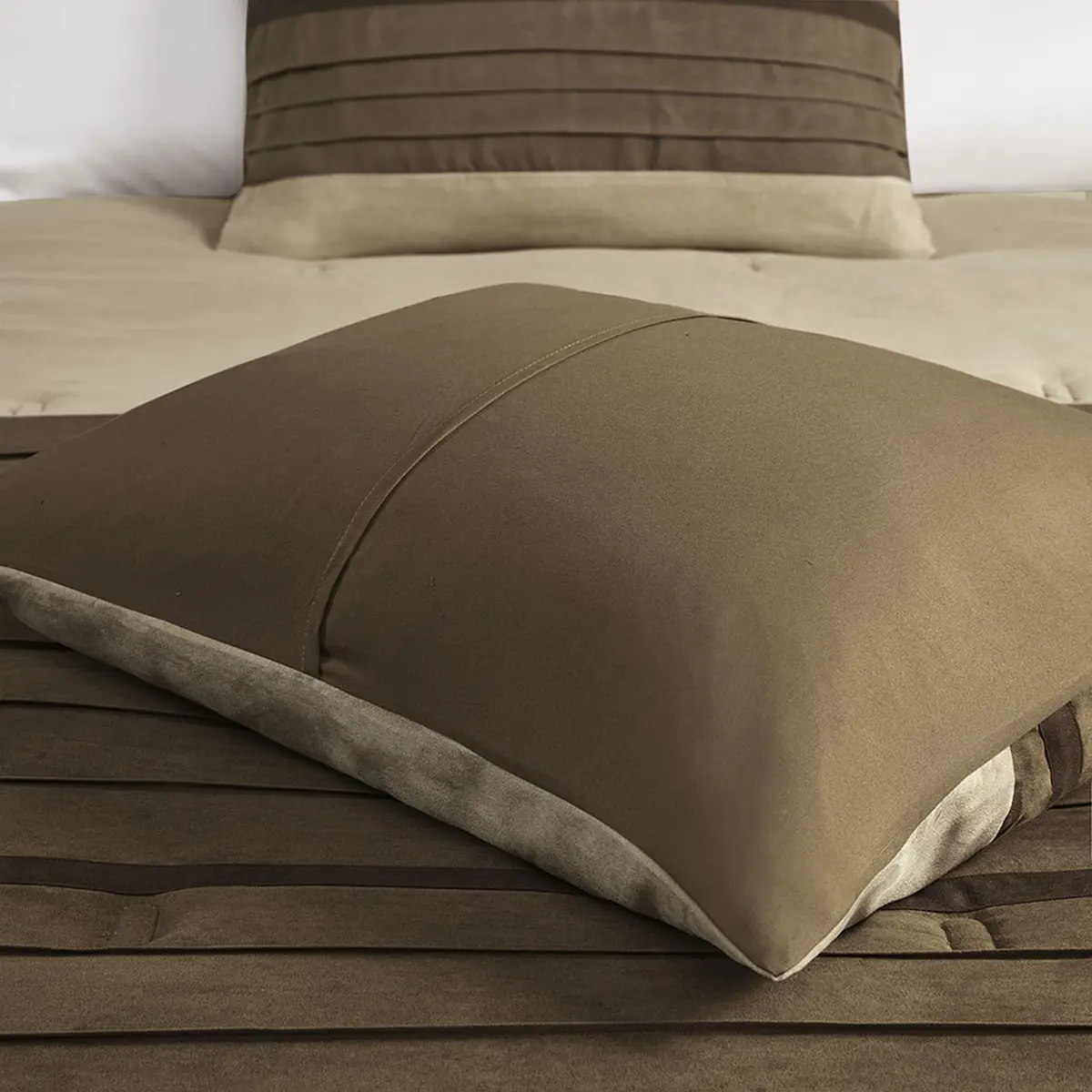 Madison Park Faux Suede Queen Comforter Set with Bed Skirt, Natural, 7pc | All-Season Microfiber Bedding - view 7
