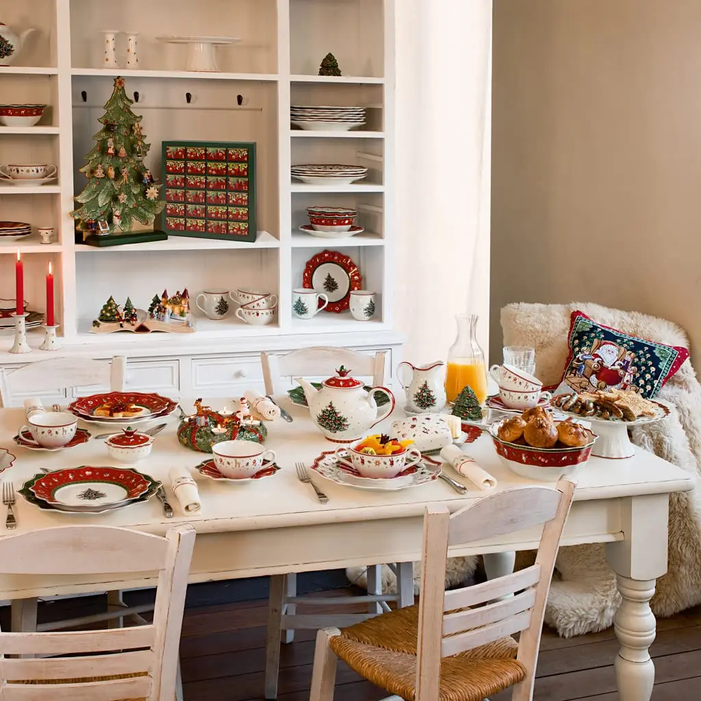 Villeroy & Boch Toy's Delight Breakfast Set for 2, Red 750ml (25.36 Fl Oz) | Festive Porcelain for Christmas Mornings - view 2