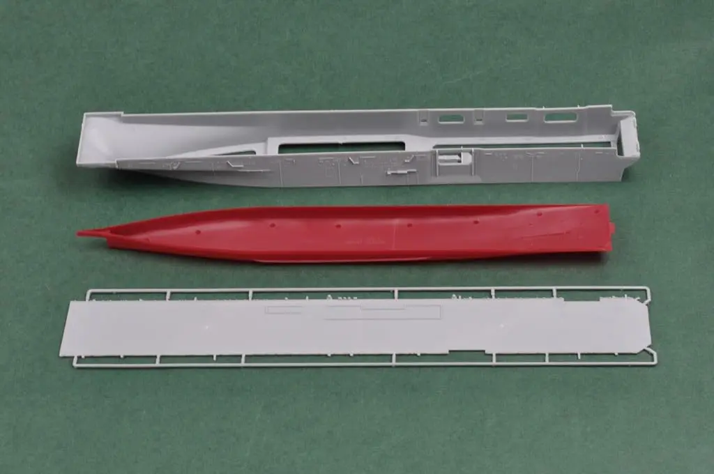 Hobby Boss USS Essex LHD-2 Model Building Kit 1/700 Scale | 600+ Pieces for Detailed Assembly - view 6