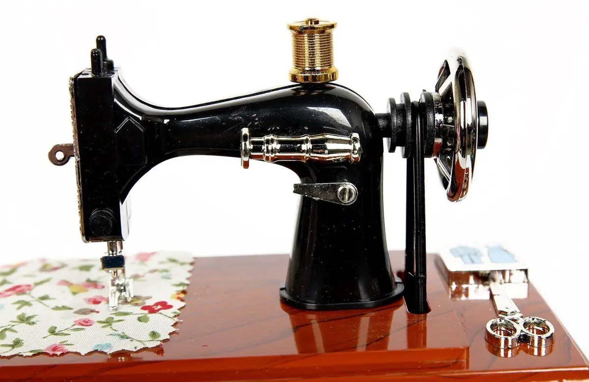 G Ganen Musical Sewing Machine Music Box Vintage Look (Brown-1) | Handcrafted Nostalgic Decor (70-120 chars) - view 2