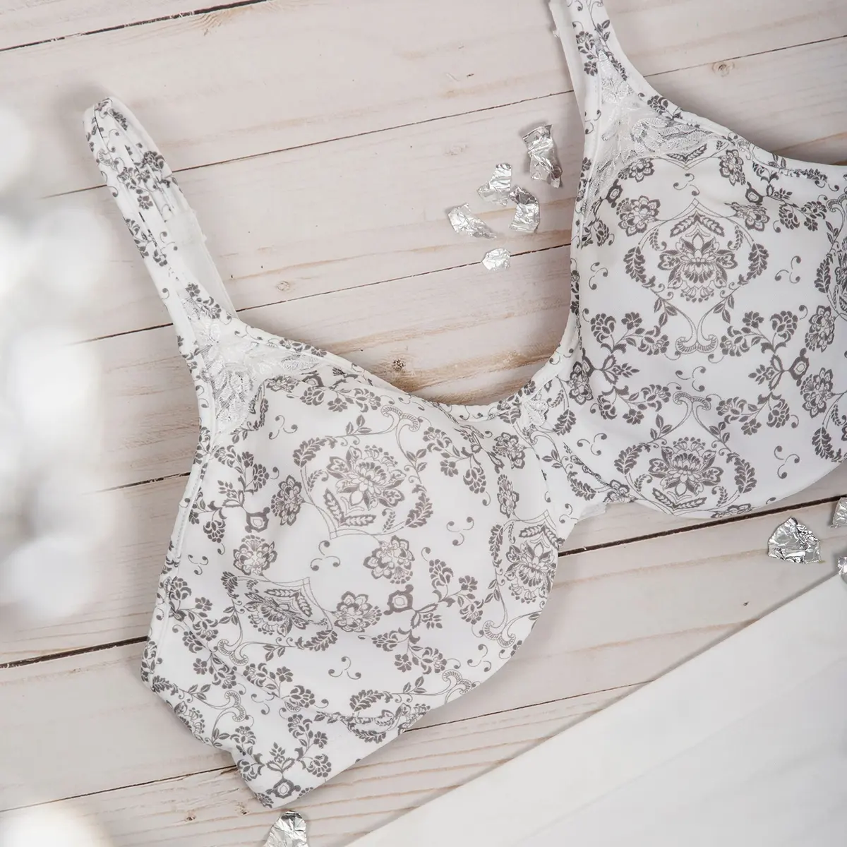 Bali Passion For Comfort Minimizer Underwire Bra, Silver Lace Print, 36DDD | Seamless Support & No Bulge - view 2