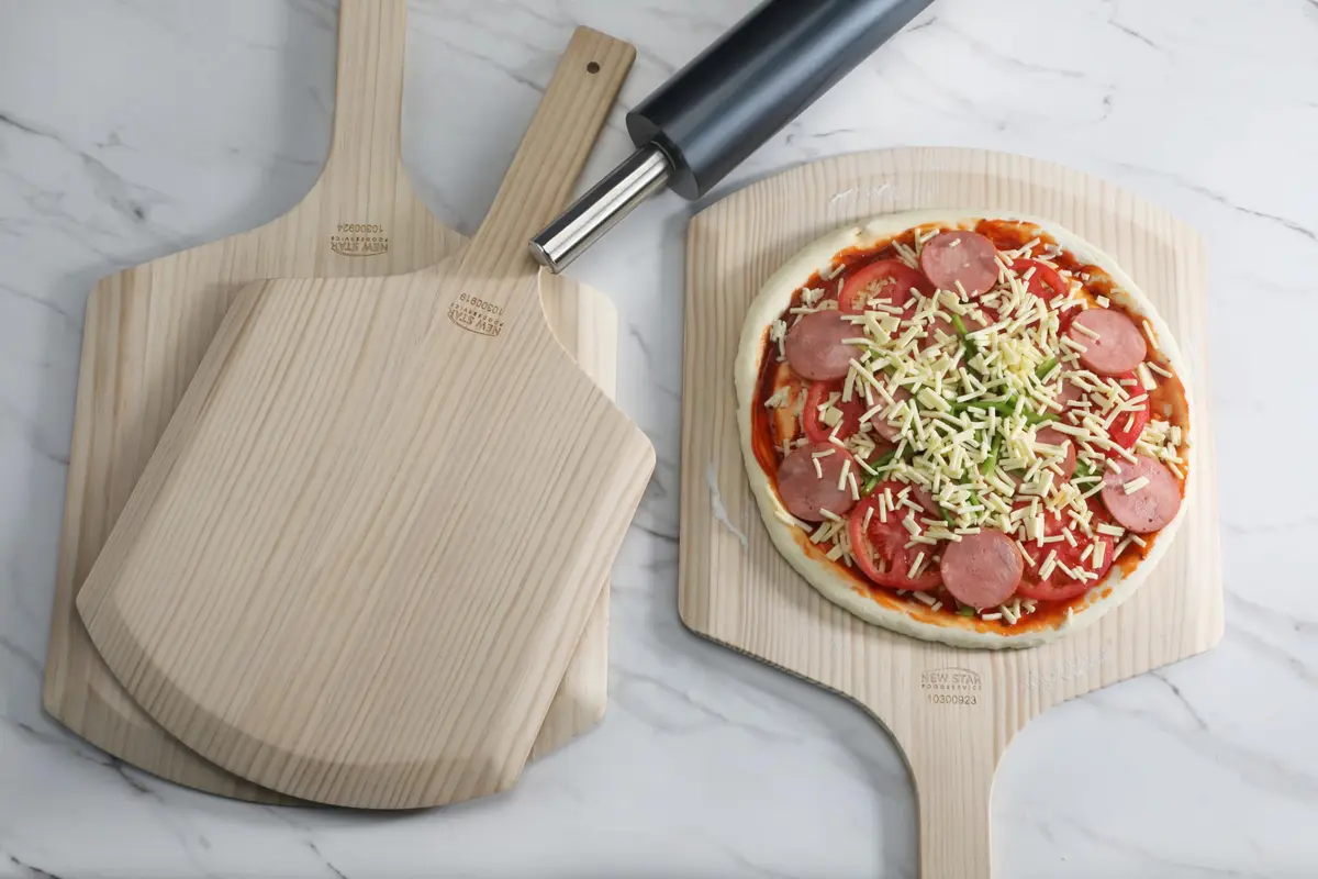 New Star Foodservice Wooden Pizza Peel 16" L x 14" W | Restaurant-Grade, 8" Wooden Handle - view 7