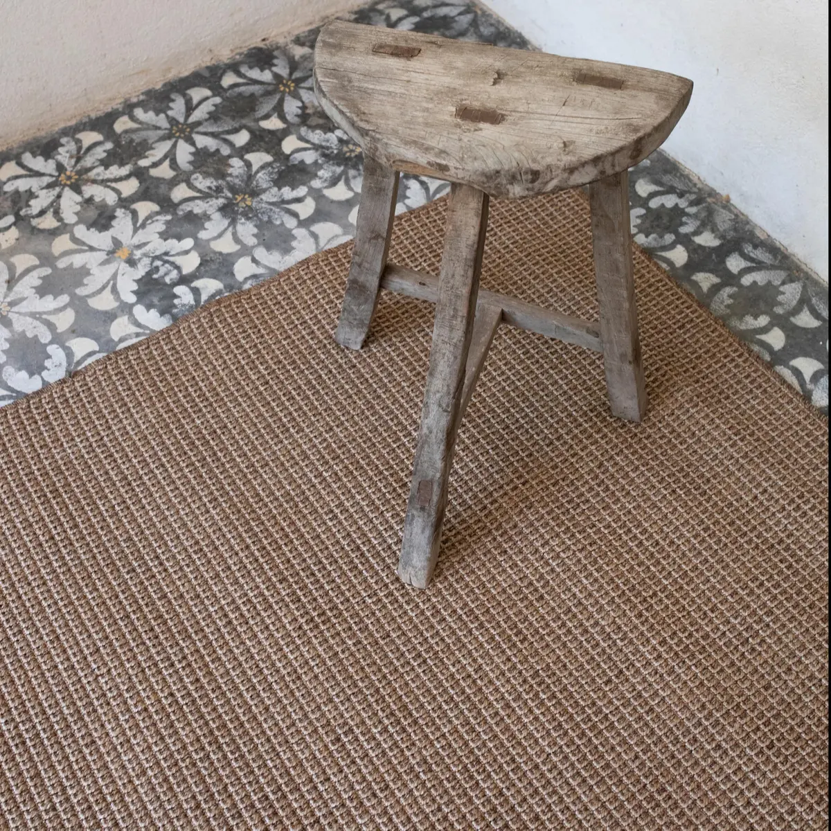Oriental Weavers Karavia Indoor/Outdoor Rug 7'6" x 5'3" Light Brown | Water & Fade Resistant - view 6