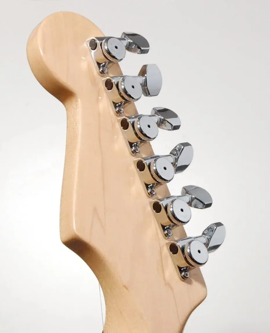 Hipshot Grip-Lock Enclosed Locking Tuners 6-Inline 21mm Post Chrome | Upgrade Your Guitar Tuning Stability - view 2