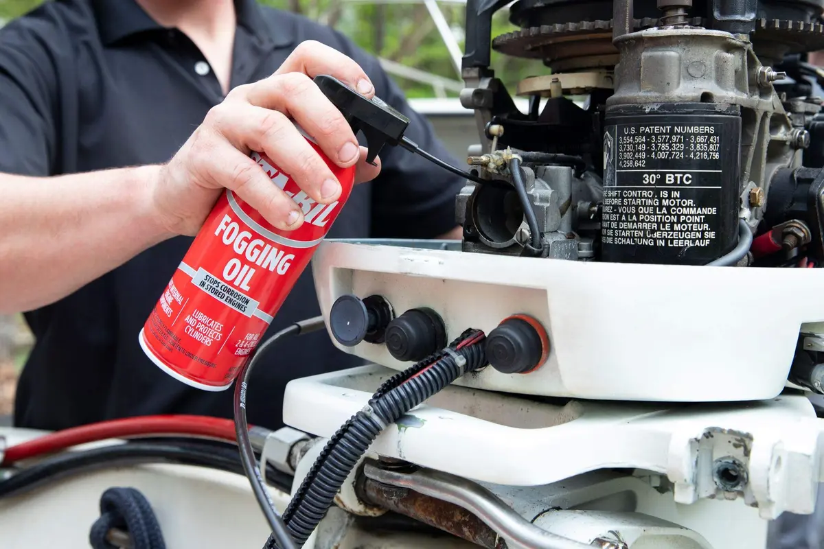 STA-BIL Fogging Oil 12 oz (355 ml) Aerosol Can | Protects Engines During Storage - view 2