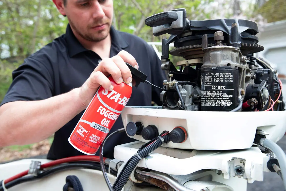 STA-BIL Fogging Oil 12 oz (355 ml) Aerosol Can | Protects Engines During Storage - view 3